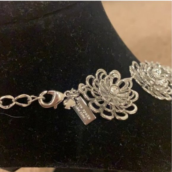kate spade oops a daisy silver flower necklace nwo - Picture 3 of 8